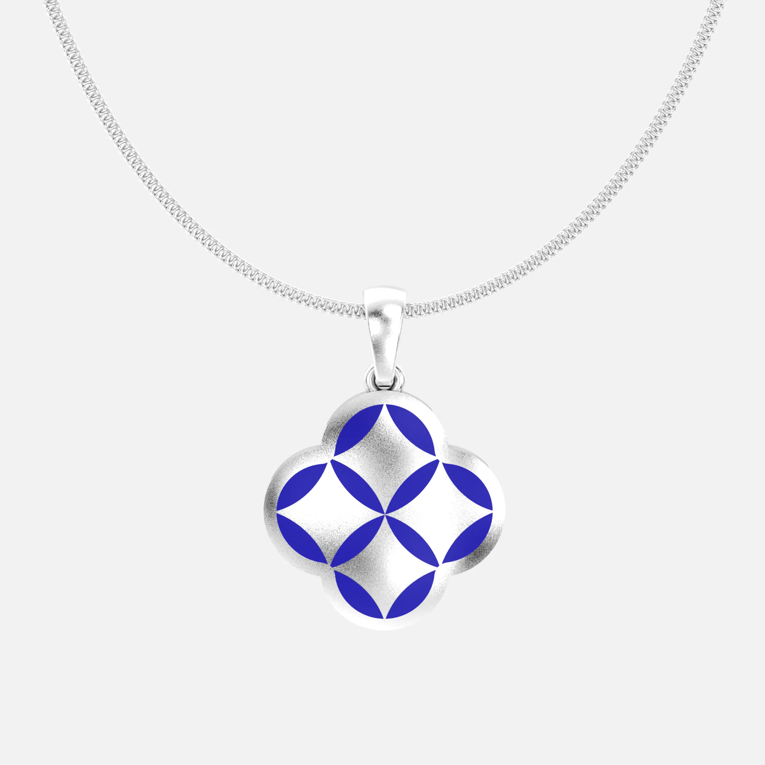 Orlune Clover Motif Pendant