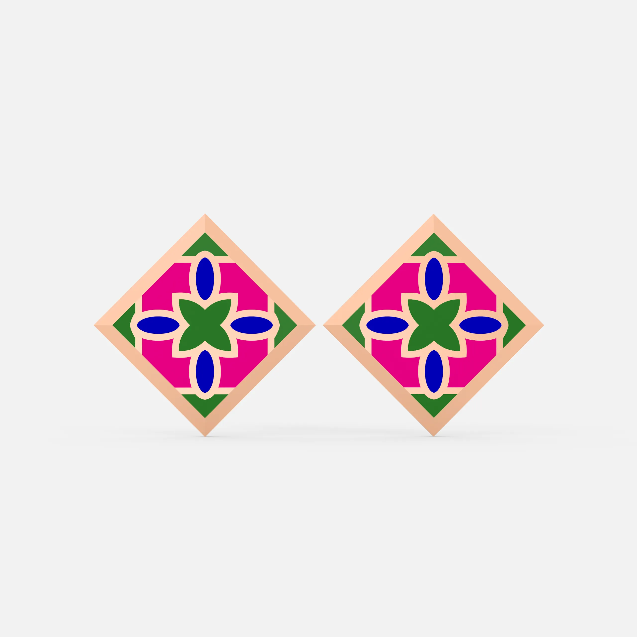 Quadra Crest Earring