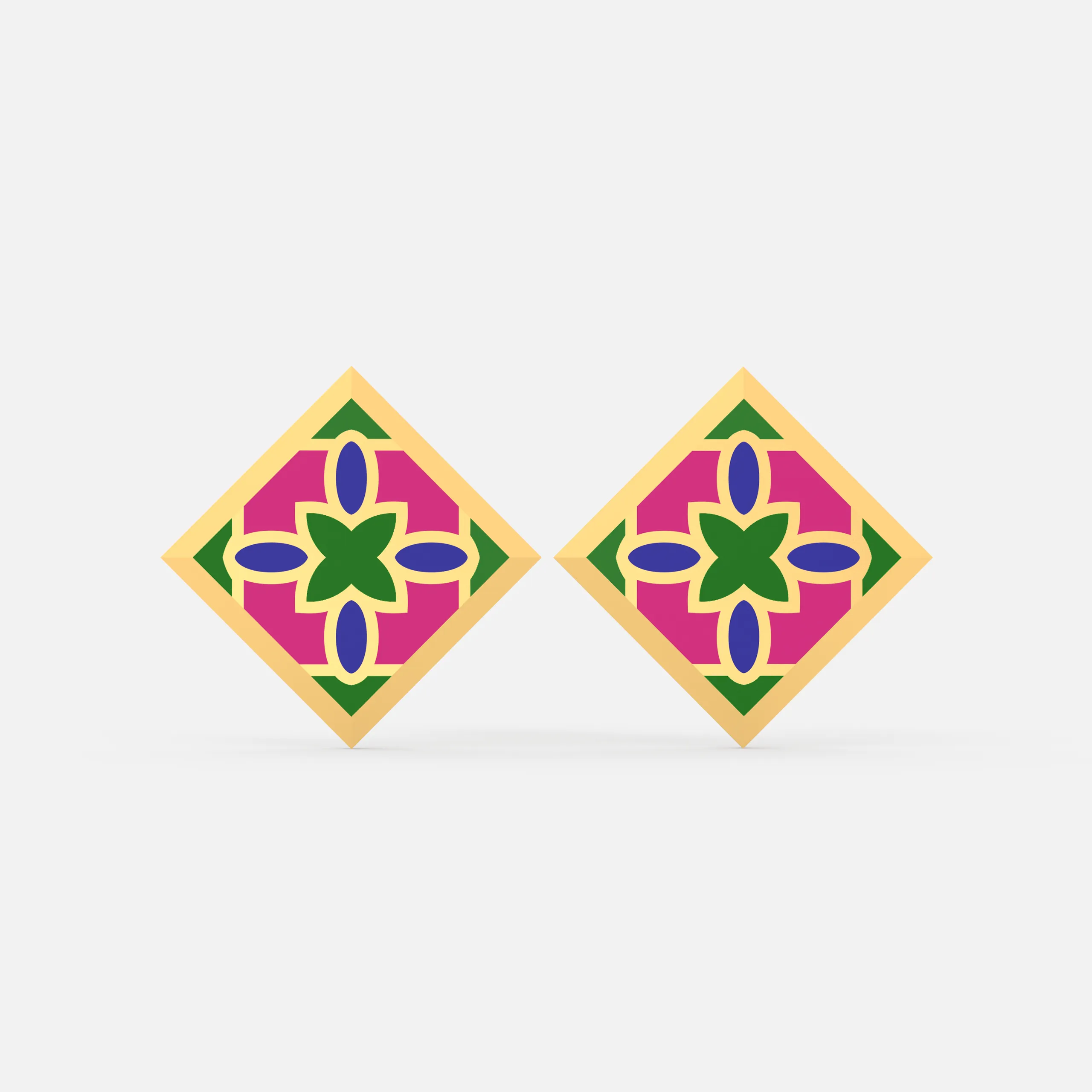 Quadra Crest Earring