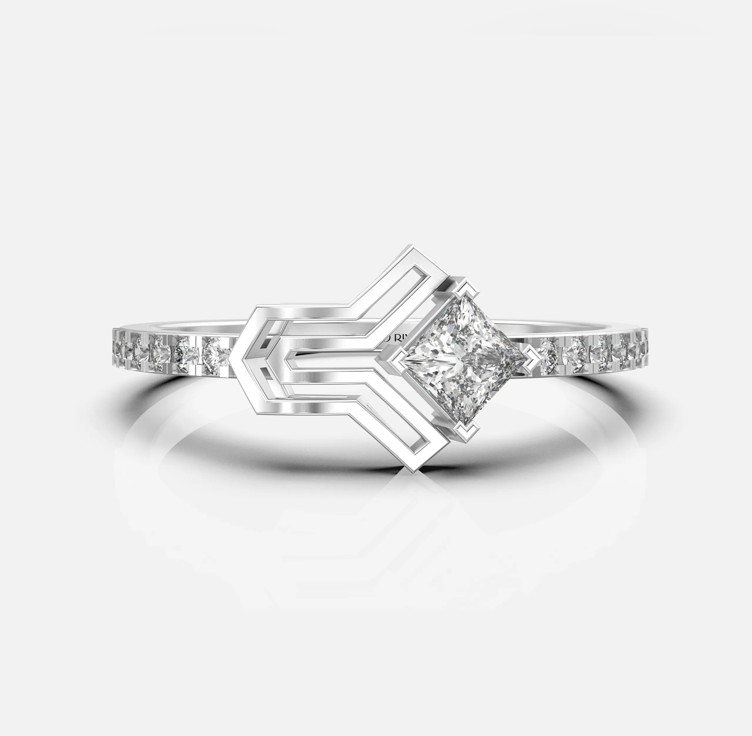 Luxe Arrow Diamond Ring